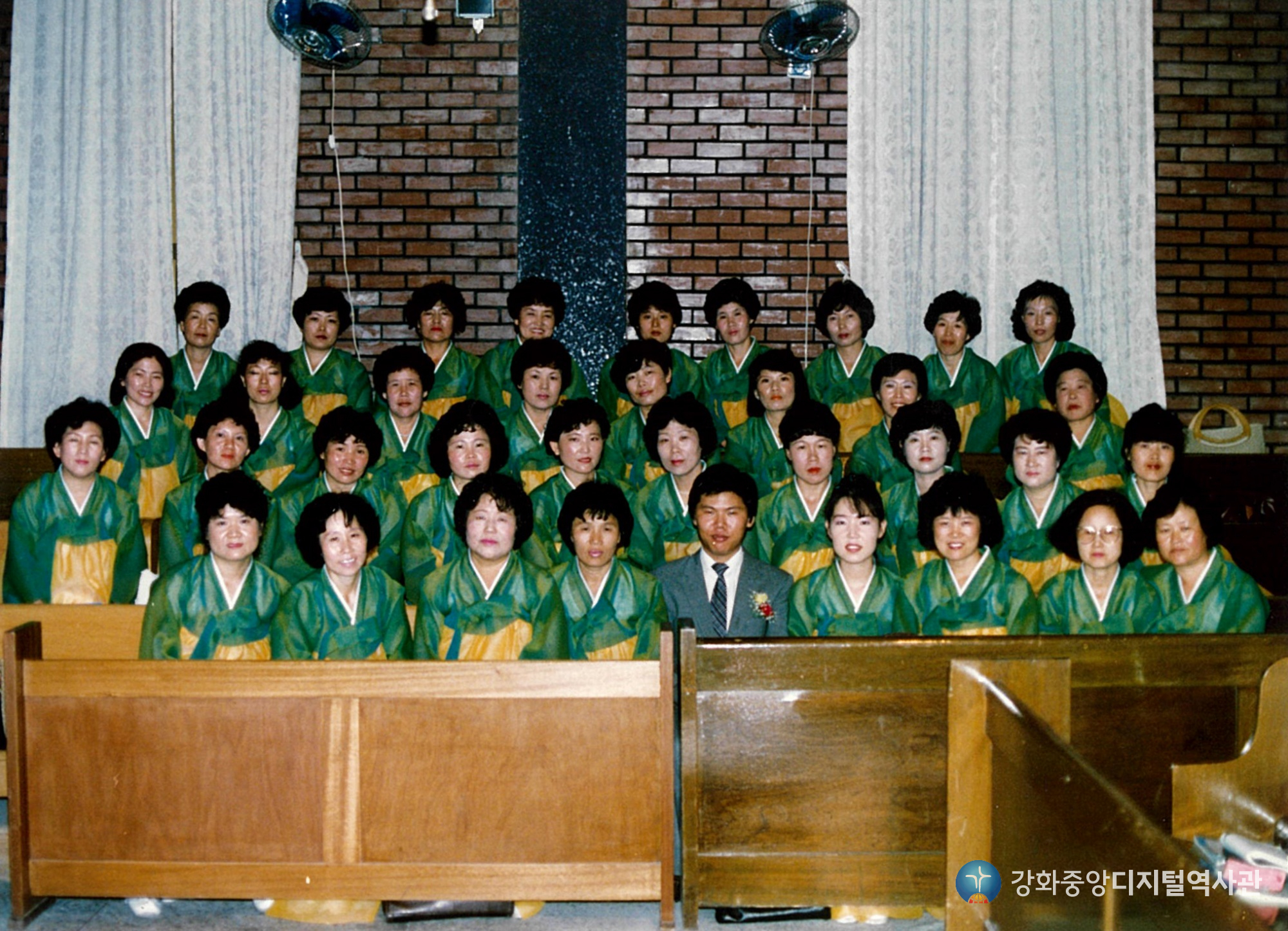 batch_1980_002.jpg