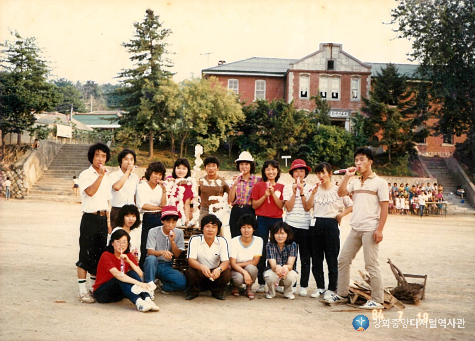 batch_1984_005.jpg