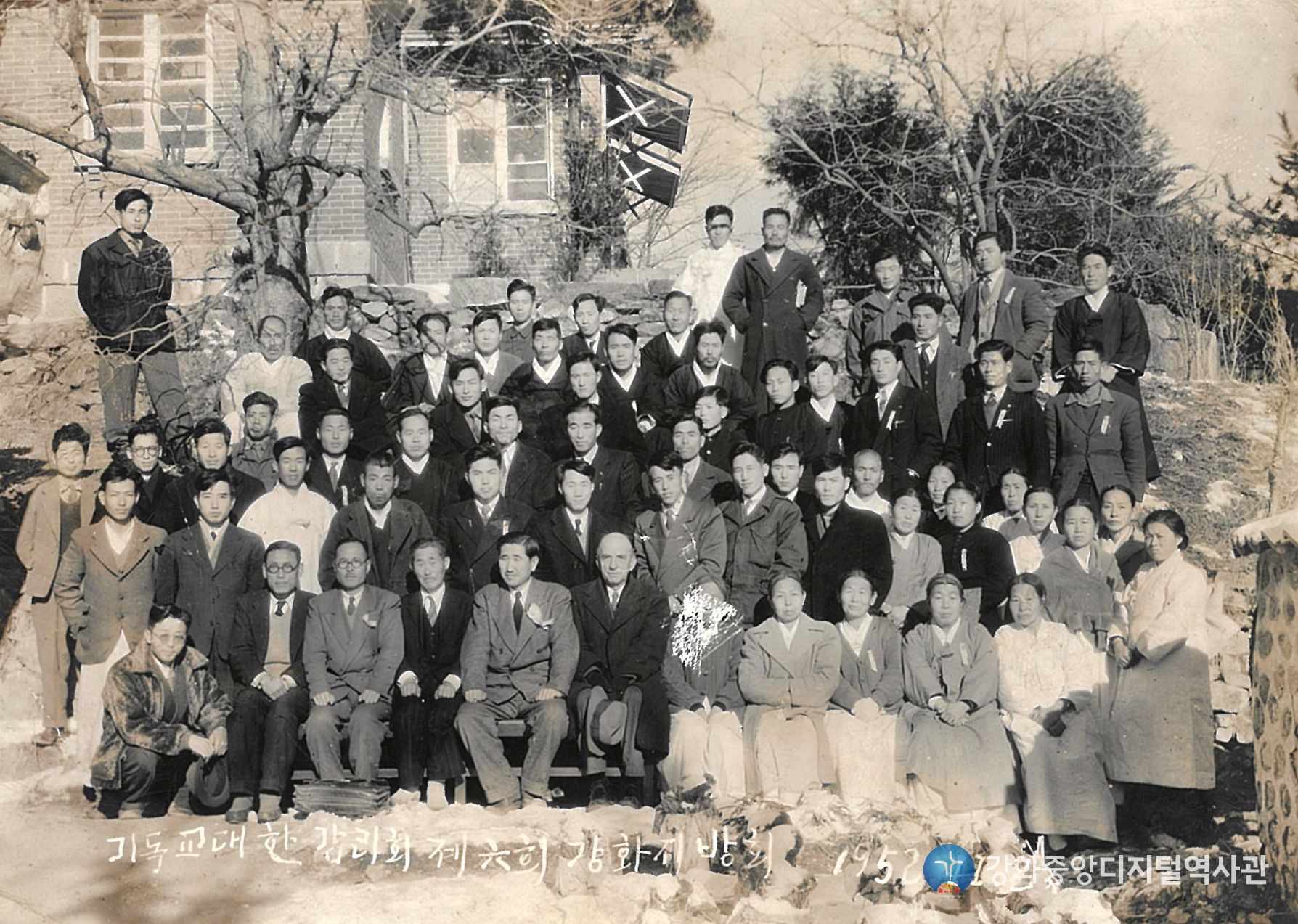 1952_003.jpg