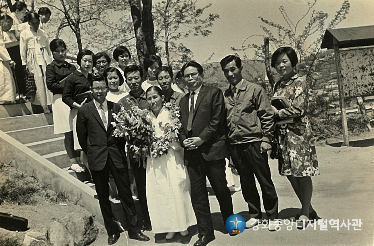 1960_002.jpg