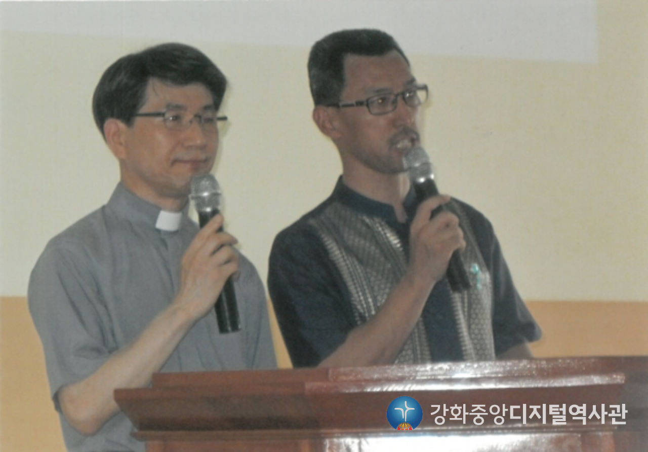 쁘레이벵교회 봉헌식 예배, 장영철 목사 설교와 송진섭 선교사 통역5_2013. 6. 12.png
