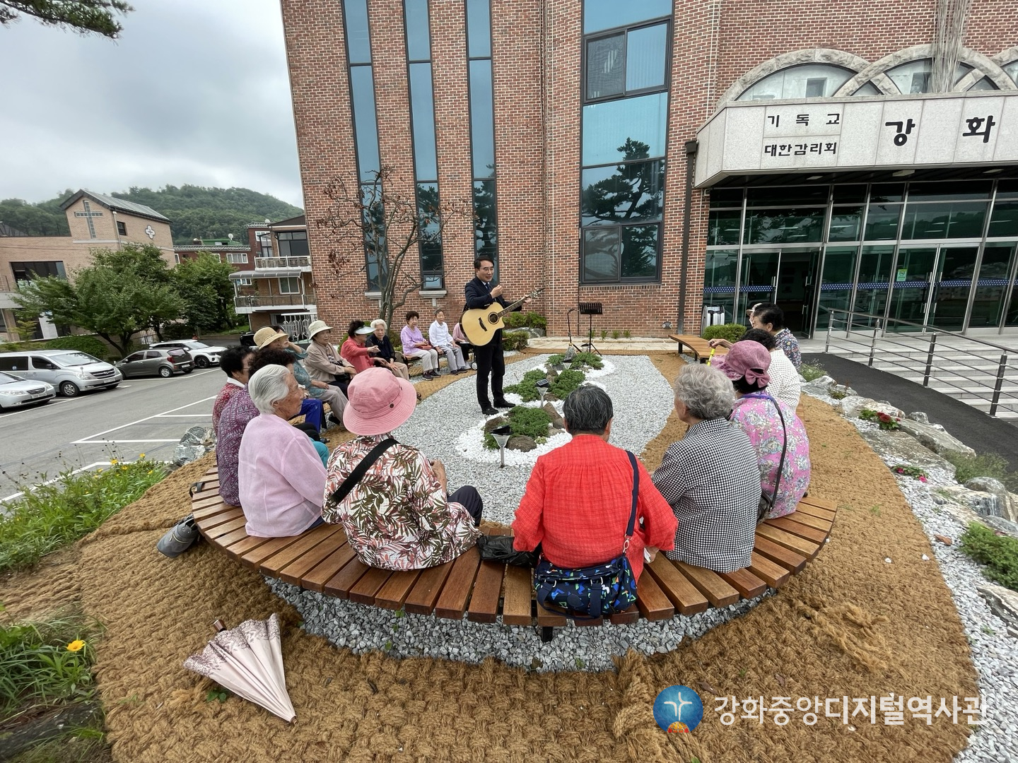7월11일(야외예배).jpg